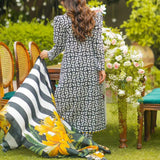 Iqra Aziz Digital Printed 3 Piece Swiss Lawn With Voil Lawn Dupatta (unstitch)